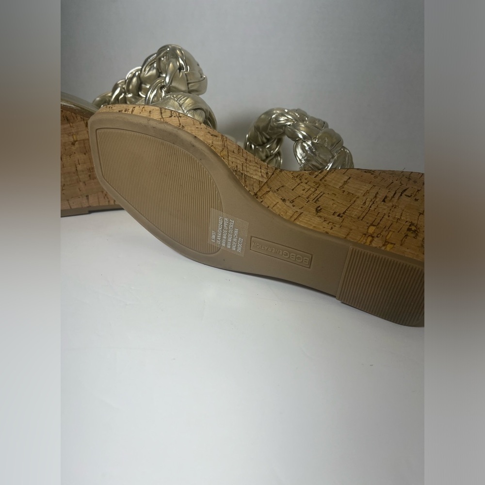 BCBGeneration Women's Ulana Sandal, No Box - Picture 6 of 7